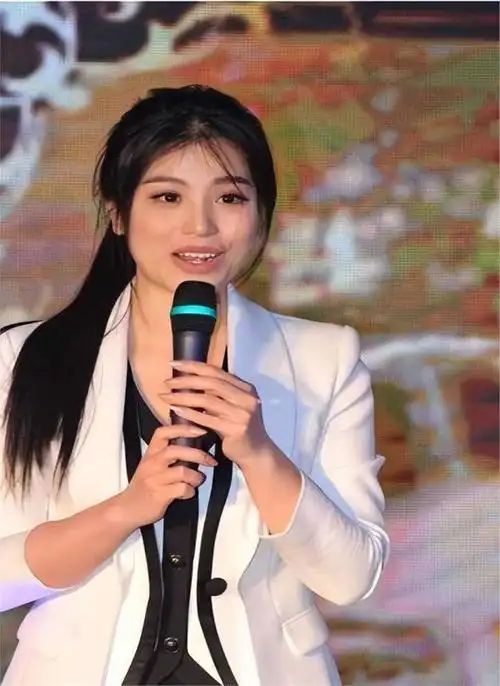 离婚9年后,再看刘翔葛天的现状,一个娶了前任,一个还在十八线