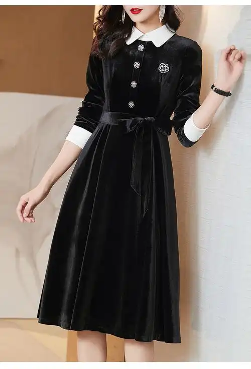 summa时尚品牌 金丝绒连衣裙女2021年春新款娃娃领气质修身显瘦内塔