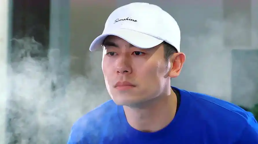 01:17  来源:好看视频-朱亚文惊喜现身跑男,扑面而来的荷尔蒙味道