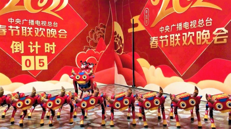 2021 年春晚,宇树科技的网红机器牛"犇犇"曾和刘德华,王一博,关晓彤