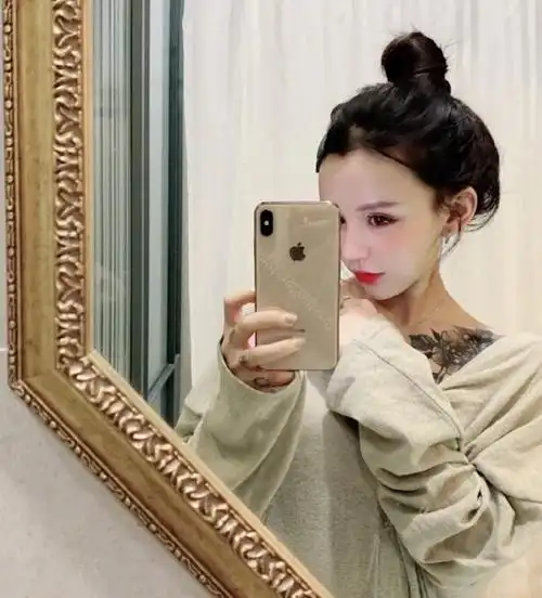 快手王逗逗自拍图集抖音红人王逗逗个人生活素颜照福利套图