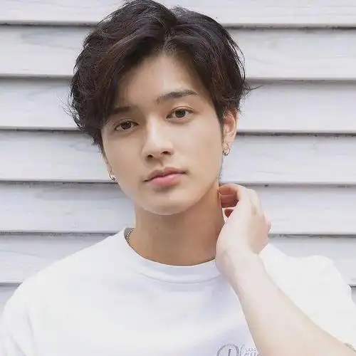 10款日系男士发型分享,换不了老公就给他换发型吧