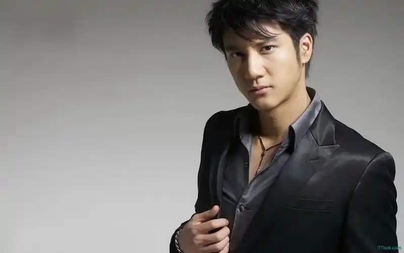 真的有男大佬玩男明星吗