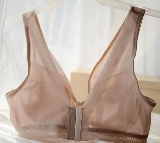 新薄款光面聚拢四排扣背心式大码文胸大全罩杯胖mm宽肩带美体内衣