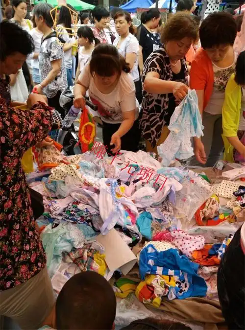 跑江湖日赚千元项目5元模式纯棉童装 童t恤 童套装批发