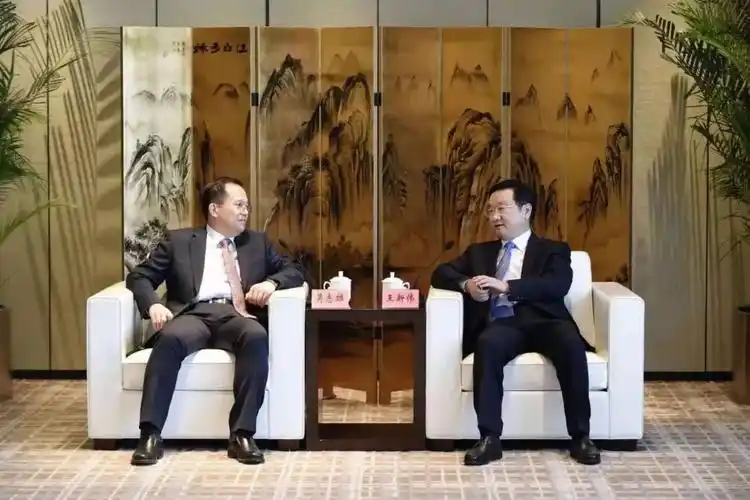 河南郑州市委副书记市长王新伟会见南威软件集团吴志雄董事长一行并