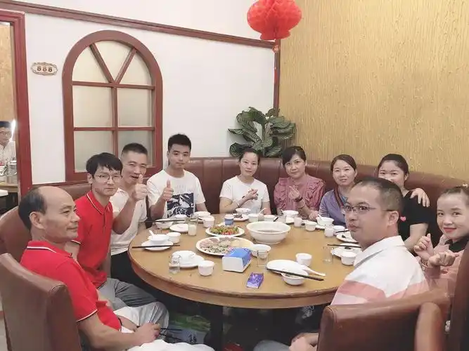 元大中医全体员工九月团建聚餐活动圆满举行!