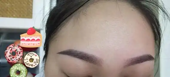 2022年最流行的纹眉眉形图片_2021年最流行的纹眉图片-万谷记