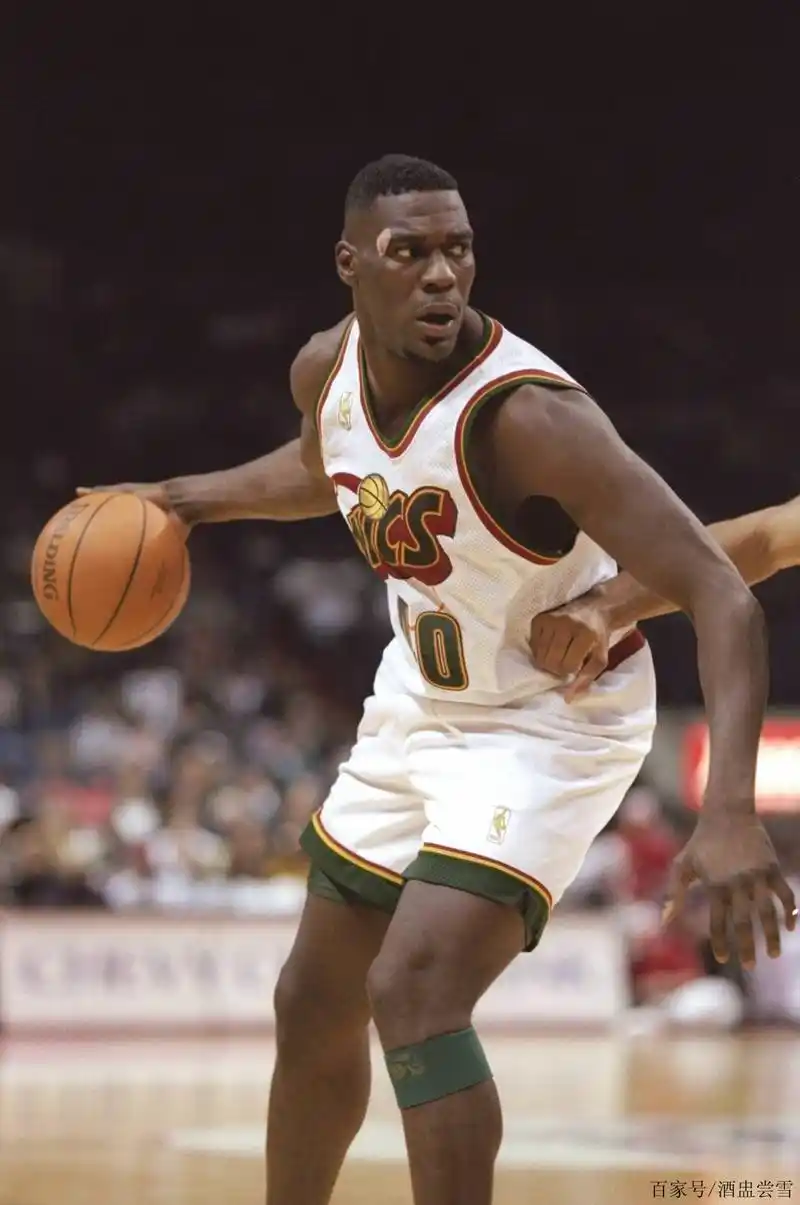 nba最暴力的扣将之一 超音速一代统治者肖恩·坎普