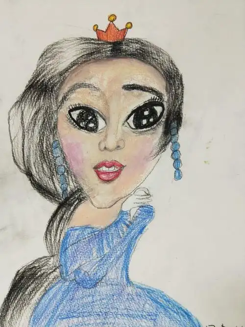 小学段下午班孩子绘画作品《夸张的脸》