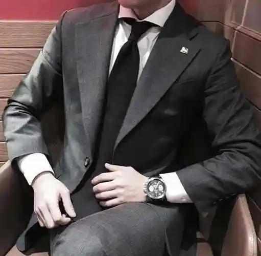 大发最厉害的回血导师西装男头像不露头 绅士成熟正装男头像广告西服