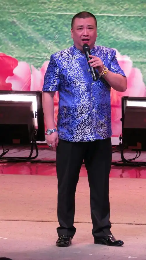 一带一公益展演(3)相声《趣谈广州话》表演:陈坚雄,曾冠杰