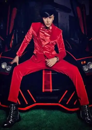 李子佳自传明年有望开拍 吴京彭于晏受邀参演