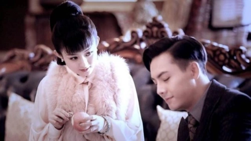 老九门,张启山初吻尹新月成功 片段