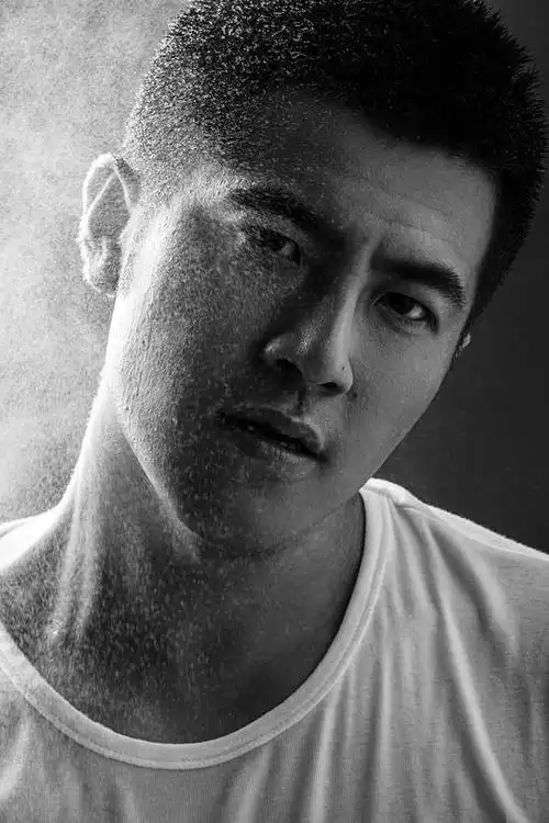 《龙虾刑警》定档12月8王铮王千源巅峰对决