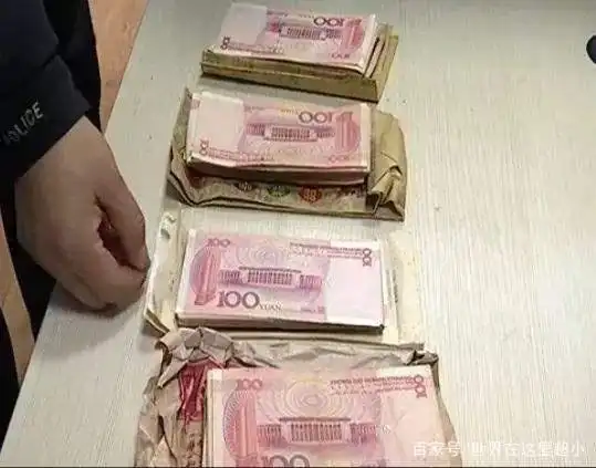 50岁老汉收废品回家,旧饭煲里掉出3万块钱,老伴急了