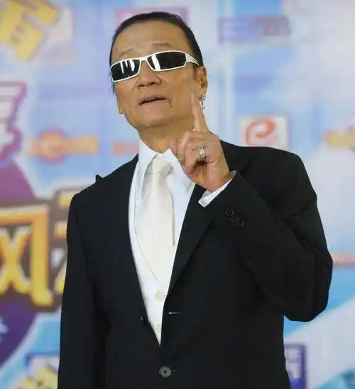 被谢贤养了12年,用青春换来2000万,如今38岁的coco怎么样了?