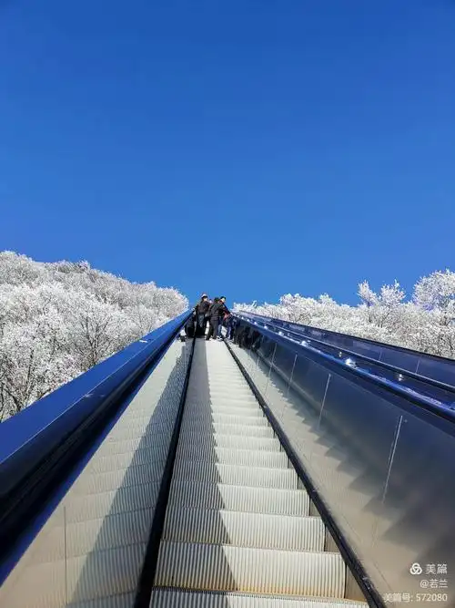 雪中龙头山,唯美山水画