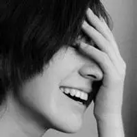 自嘲无奈苦笑头像_微信头像图片大全