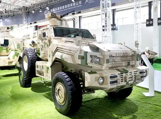 山猫全地形车来袭多项高精尖兵器家族精彩亮相珠海航展