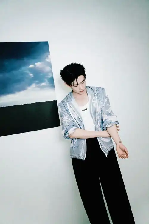 红牛03能量饮料代言人白敬亭##敬不停向前