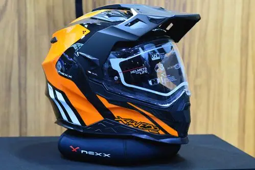 wed2 vaal 碳纤维拉力头盔 即将上市_手机搜狐网