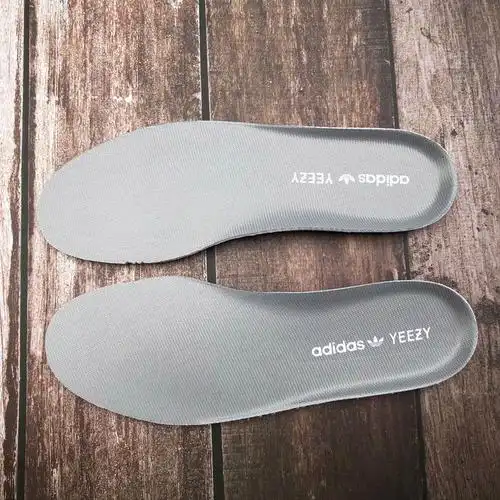 适配椰子350v2芝麻鞋垫yeezy冰蓝拼接亚欧美洲限定满天星白黑天使