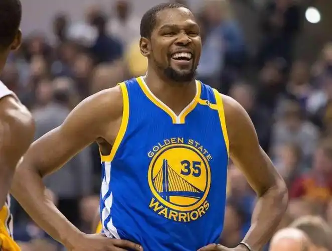 杜兰特当年加盟没有任何问题,错在自由身加盟,没给雷霆队筹码|杜兰特