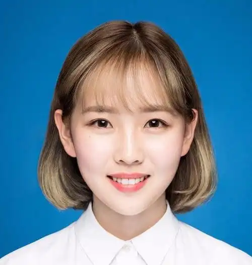 用端端正正的证件照作头像02在网络世界和现实世界中差别不大也没做过