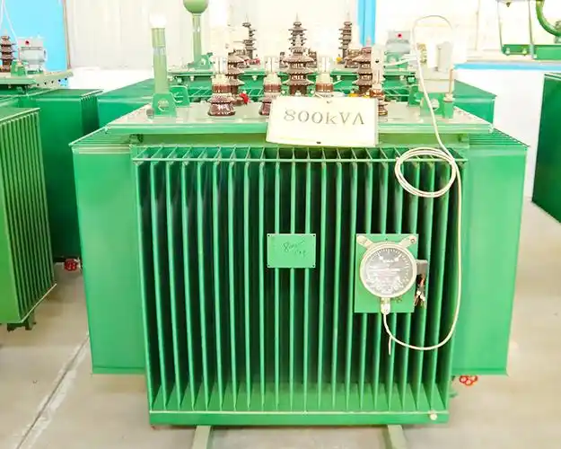 油浸式配电变压器分全密封型和带油枕型配电变压器两 种,适用于6kv