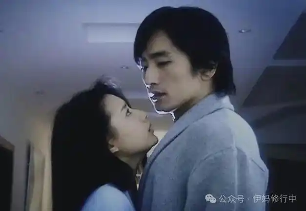 她演祝英台;与梁朝伟,杨千嬅合作《地下铁》,;与韩国男星车仁表合作