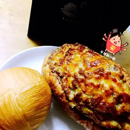 夜深了给大家推个面包吧黑天鹅家这两款面包[害羞]