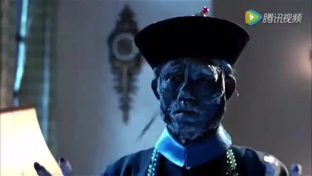 《僵尸先生》里边的这个僵尸是元华扮演的,大家发现没有