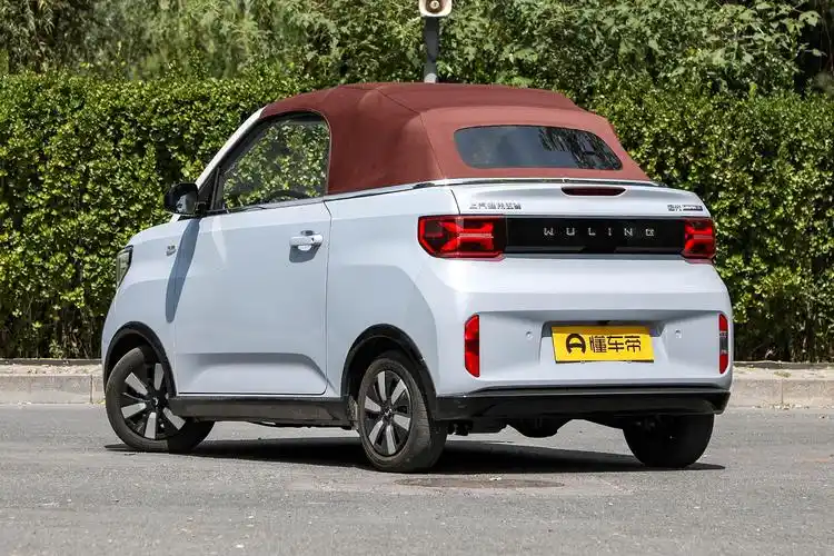 售价9.99万元,续航280公里,五菱宏光miniev敞篷版上市