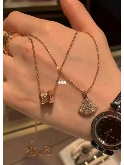 宝格丽满钻小蛮腰项链满钻扇子项链