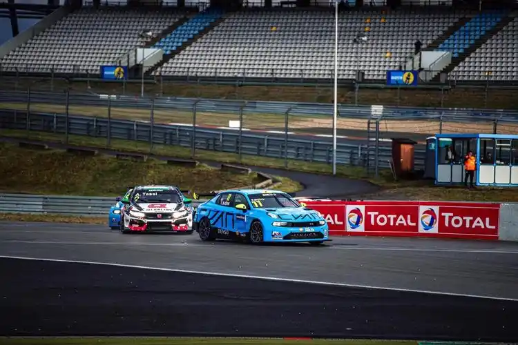 纽北赛道称王 领克车队2020 wtcr德国站再度夺魁