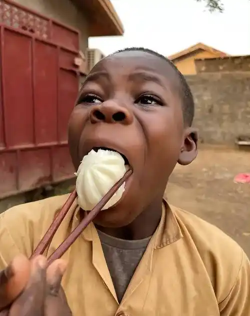 您如何评价《非洲飞哥》系列视频?学习冲破牢笼_孩子_中国_文化