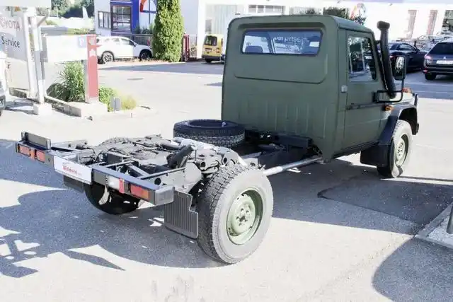 首台卡车版奔驰g实车曝光,底盘细节一览无余,网友:强的有道理