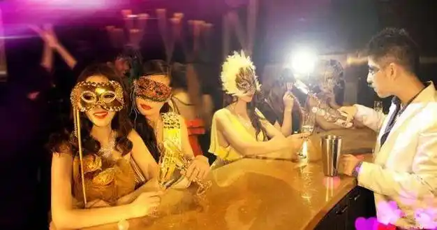 【心动 520·青春遇见你】浪漫面具舞会&桌游之夜活动开始报名啦!