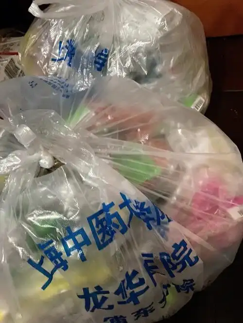 妈妈听医生说自己煎药效果比较好,她说她退休在家又没事帮我煎药,我们