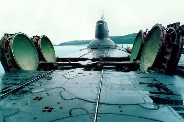 为什么苏联建造了世界上最大的潜艇,它们现在怎么样了?|核潜艇|布拉瓦