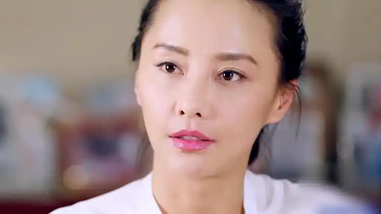 马雅舒焦虑式育娃,对米雅究竟是宠爱还是阻碍