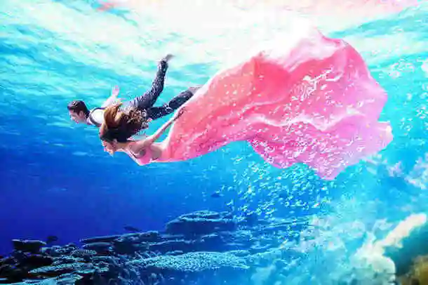 5款现代时尚潜水婚纱照拍摄图片欣赏 90新婚夫妇水底潜水婚纱照拍摄