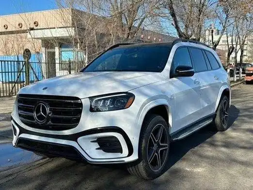 优雅灵动的车身奔驰gls450白冷热杯架