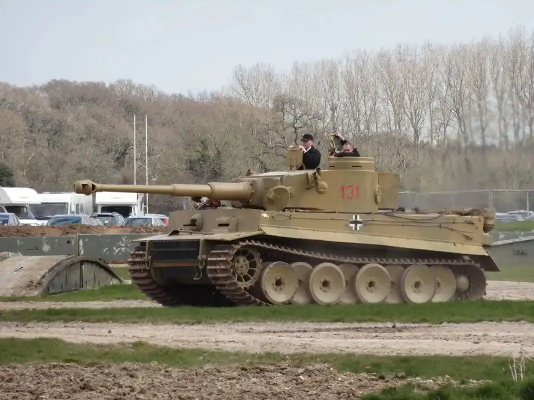 传奇坦克虎式重坦 系列众多 图片中与实际不符请指出 - 抖音