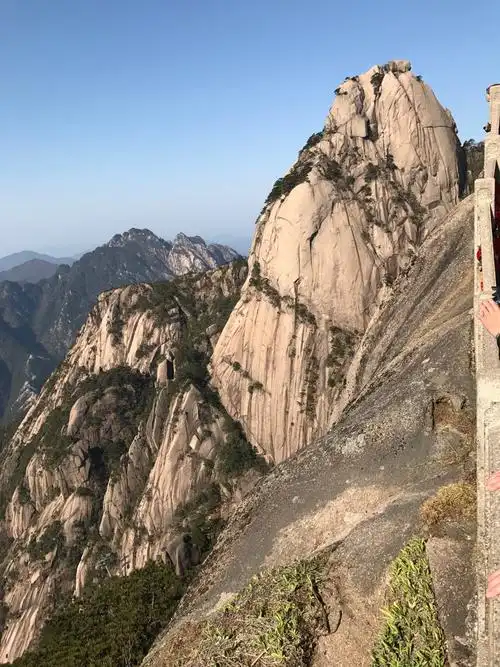 在次游览黄山胜景
