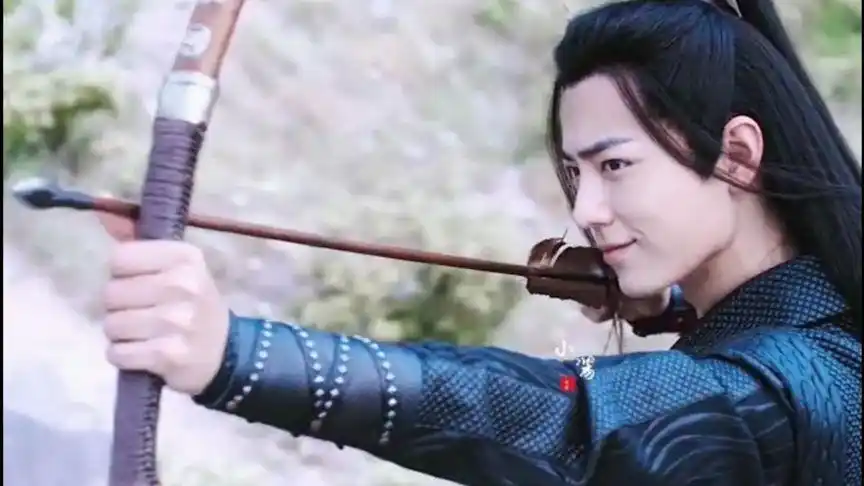 让我们康康肖战射箭有多帅