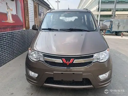 五菱宏光s 3.28万