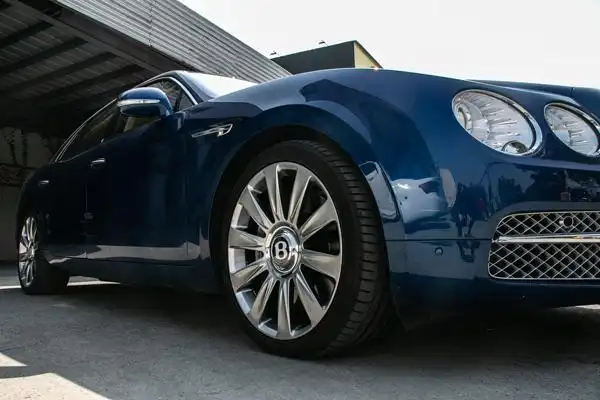 宾利欧陆飞驰升级改装21寸悬浮锻造轮毂