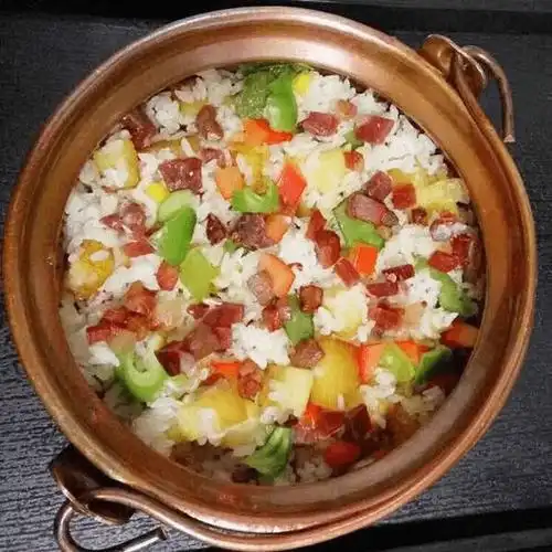 南云留香锅巴洋芋饭铜锅饭